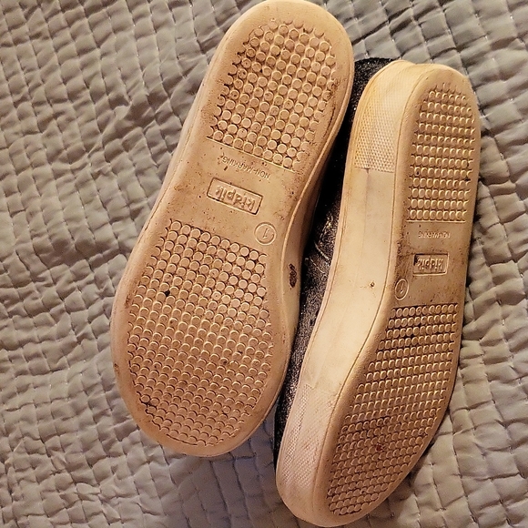 Booties - Picture 3 of 3